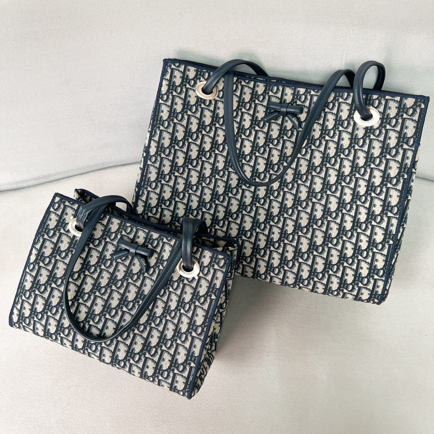 D-Bow - темно-синий - 27x19x13.5см Dior DOR-7Q5YGFQ94G