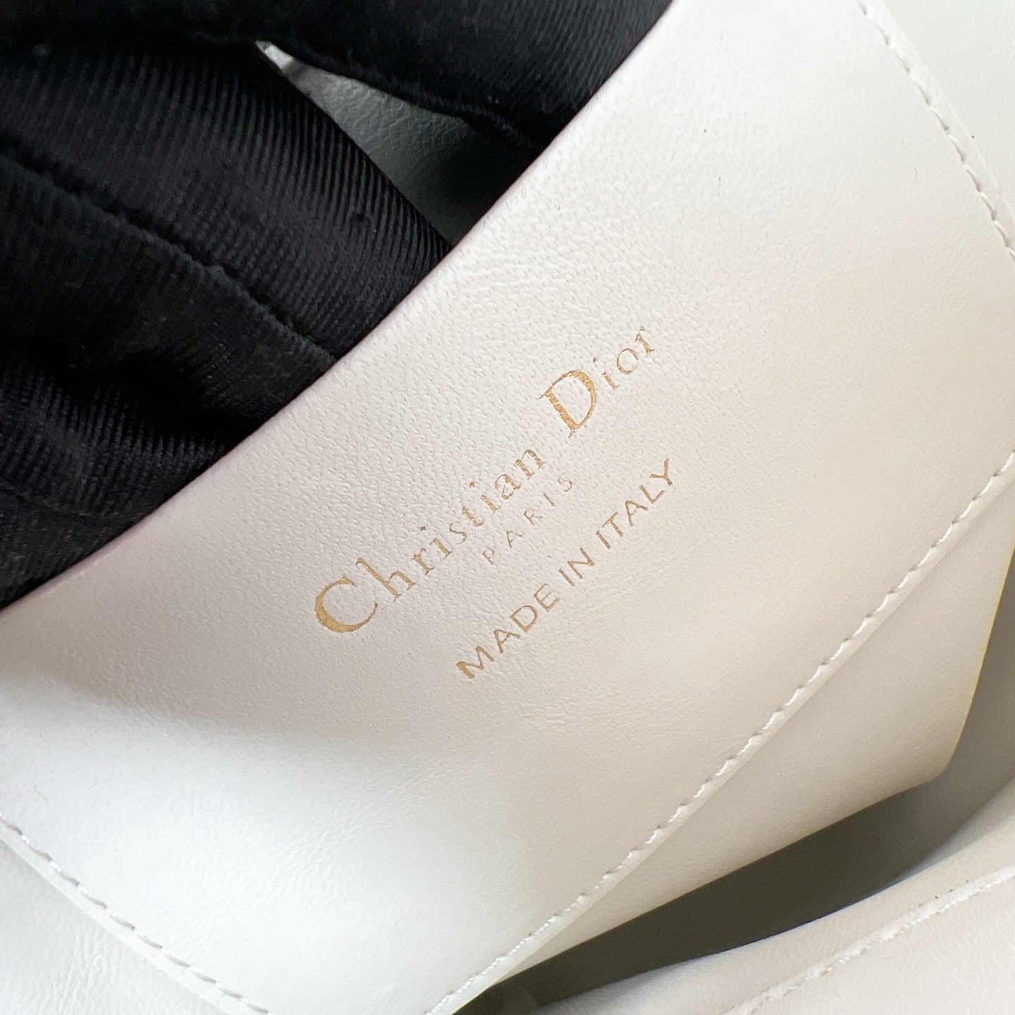 Toujours - 16x18x12см - D15221 Dior M2835