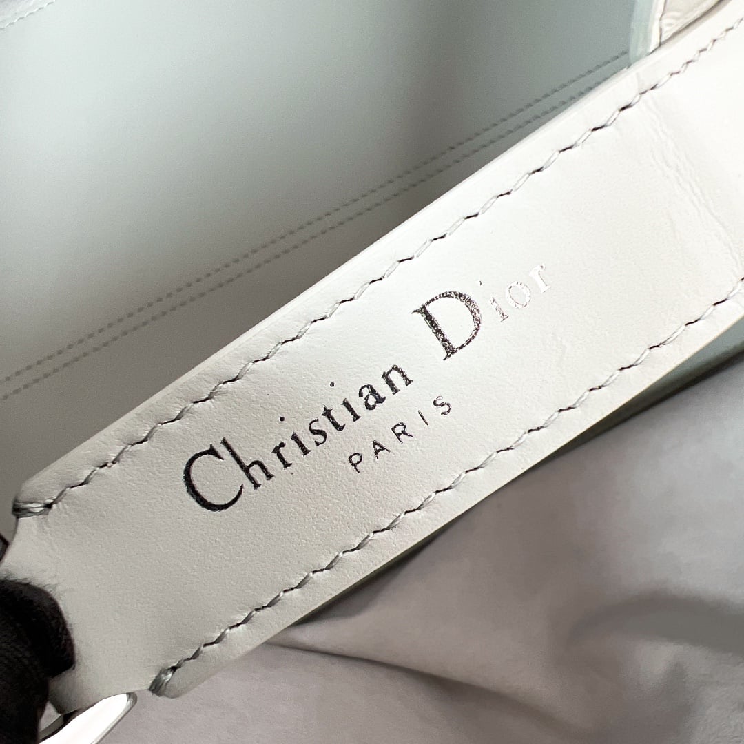 Toujours - 37x27x19см - FFD9BC Dior M2820