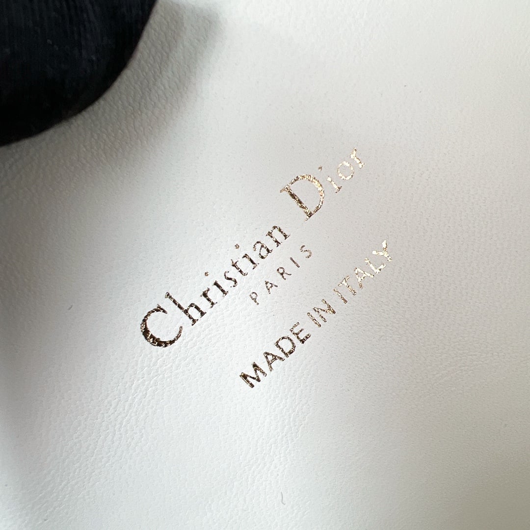 Toujours - белый - 23x24x16см Dior DOR-JN8MQZ050A