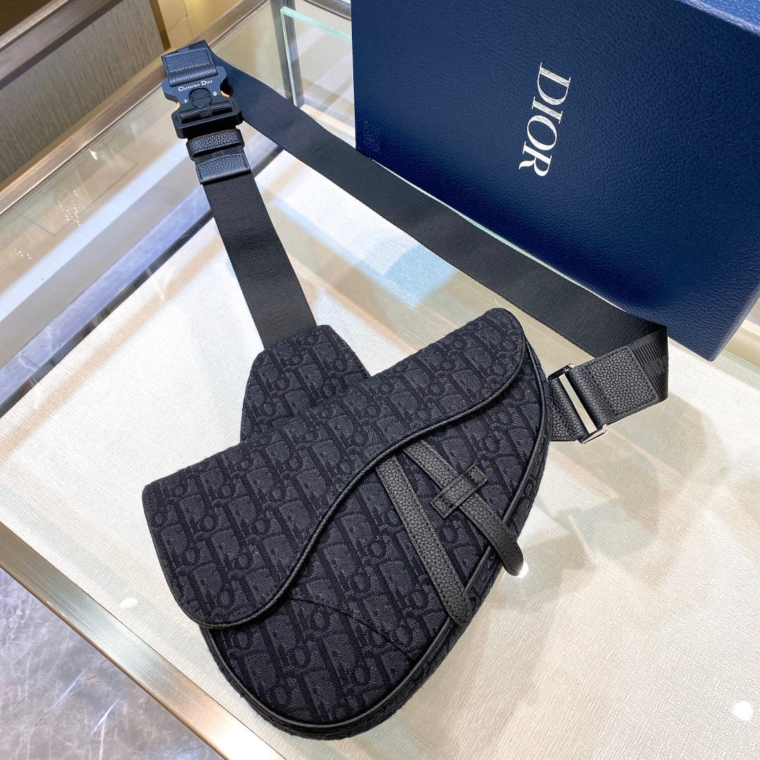 Saddle - черный - 20x28.6x5см - B8A3ED Dior DOR-YRBCR4-0MW