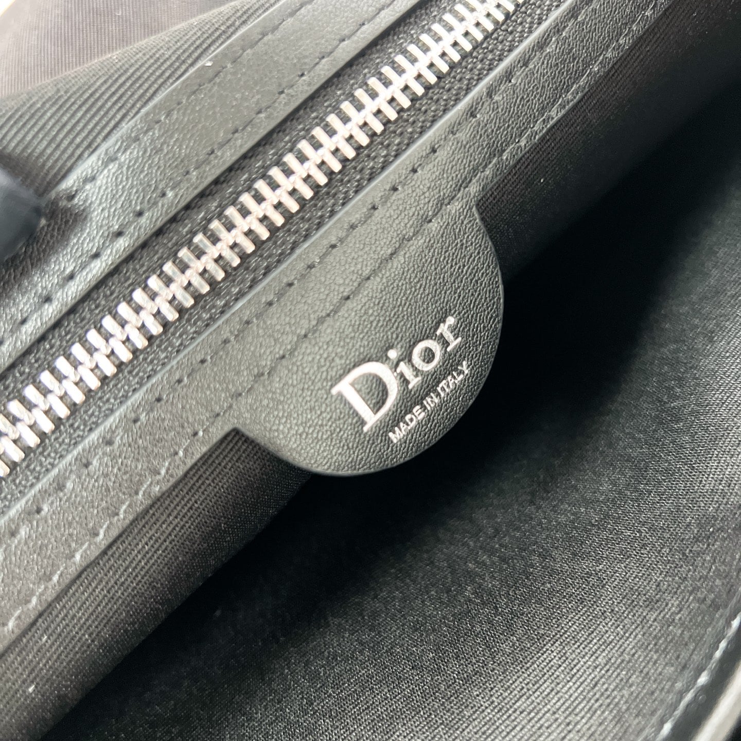 Jett - черный - 31x25x15см Dior DOR-AJFVIVWOVA