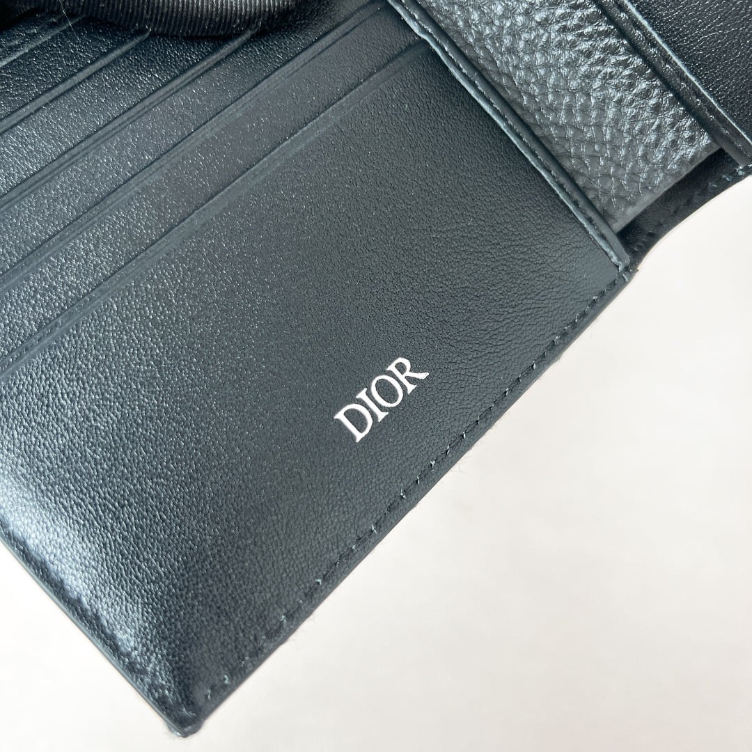 Saddle - 11.5x9.5см - E5FA62 Dior DOR-ZI5UKK1FGW