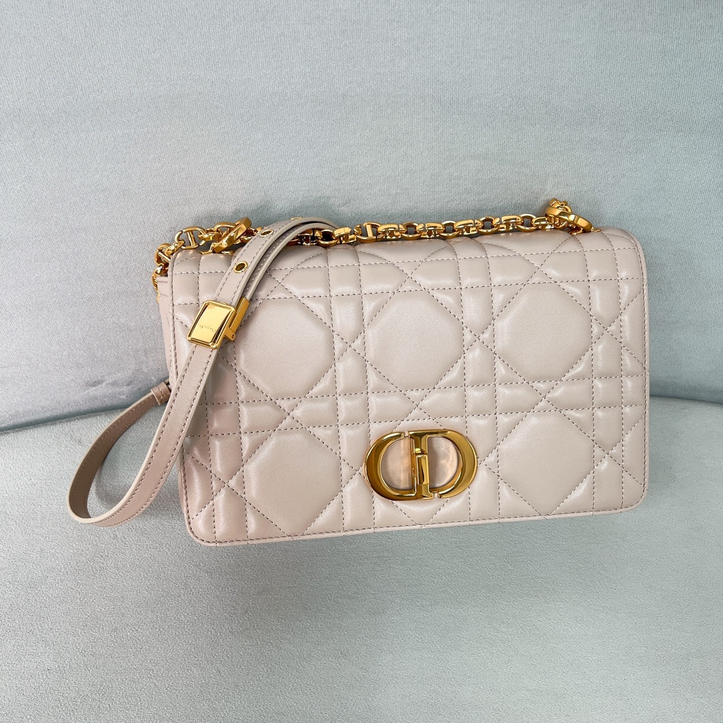 Caro - 25x16x9см - 71E903 Dior M9253