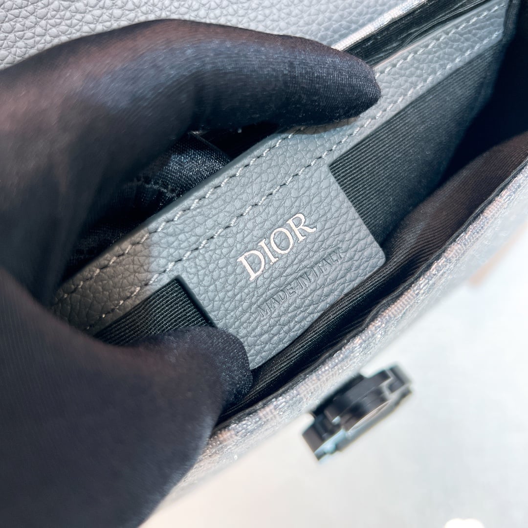 Saddle - серый - 19.5x13x4.3см Dior DOR-AFZJ3FBBSQ