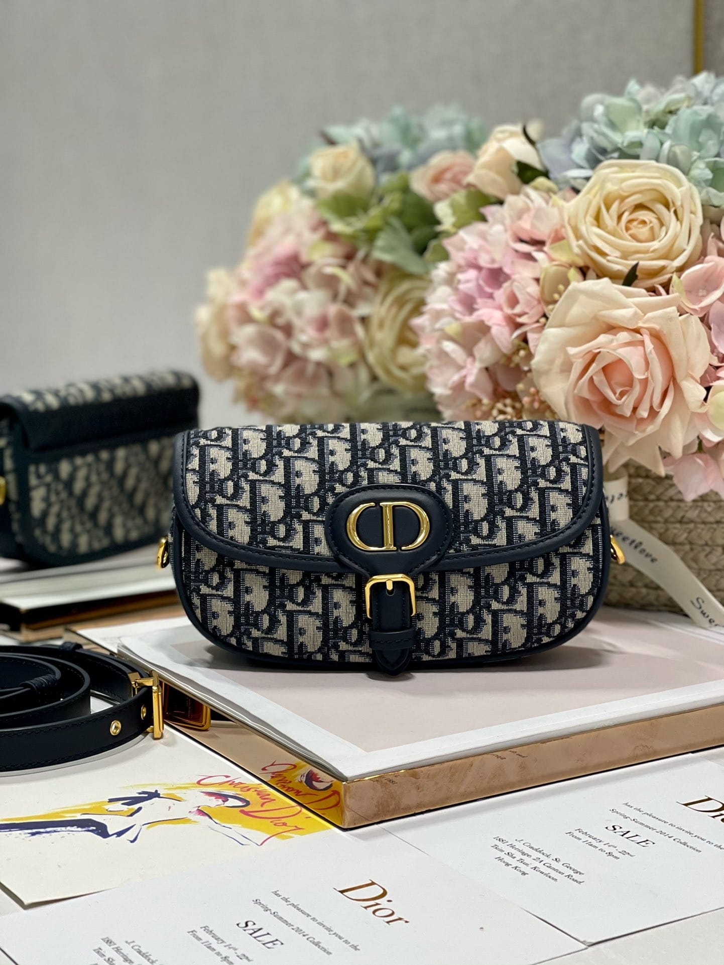 Bobby East-West Dior 9327.07