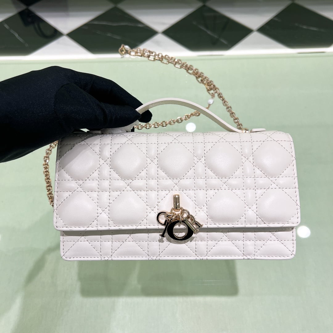 Lady Dior - 21x11.5x4.5см - 19F1A6 Dior DOR-VBETEOLQLQ