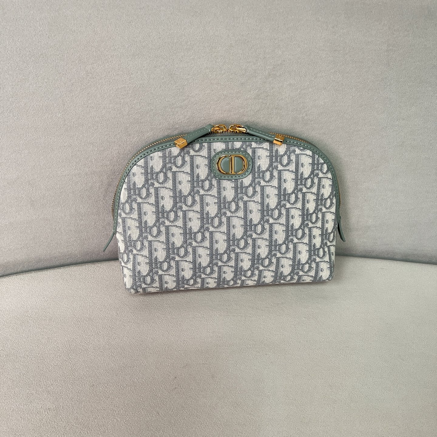 30 Montaigne - 24x15.5x7см - BEABC6 Dior S2124