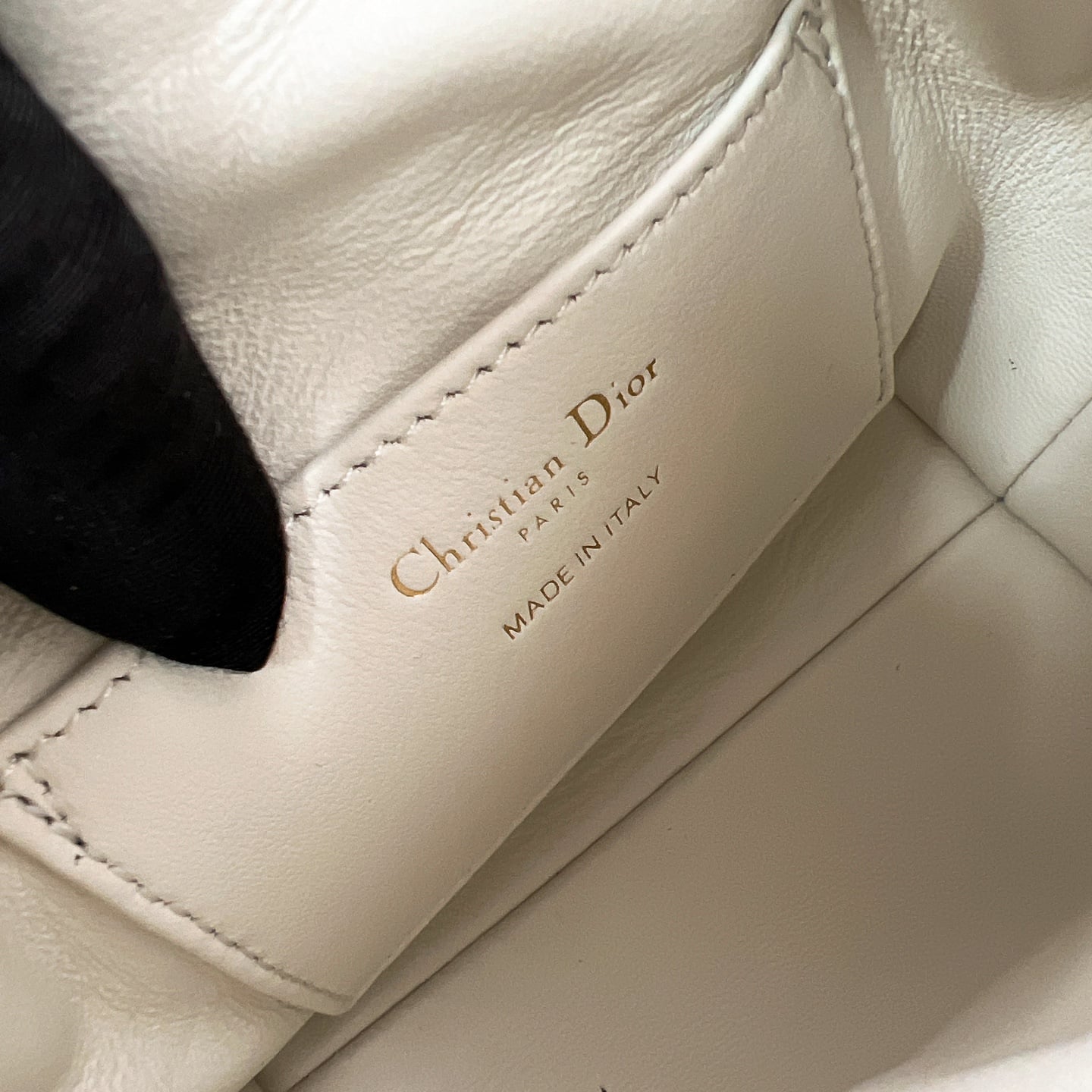 Caro - 14x15x7см - 3C1679 Dior S5250