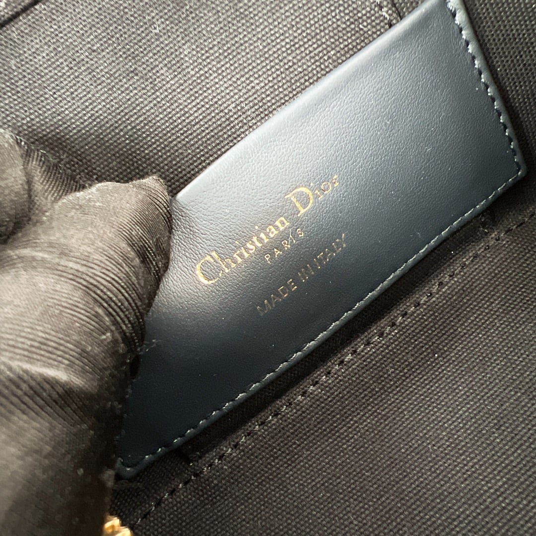 30 Montaigne - черный - 16.5x8x9.5см - A6E57E Dior S2332