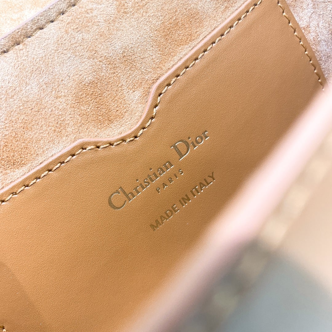 30 Montaigne - 22x13x5см - 6A40FE Dior DOR-ITEWRQLTUA