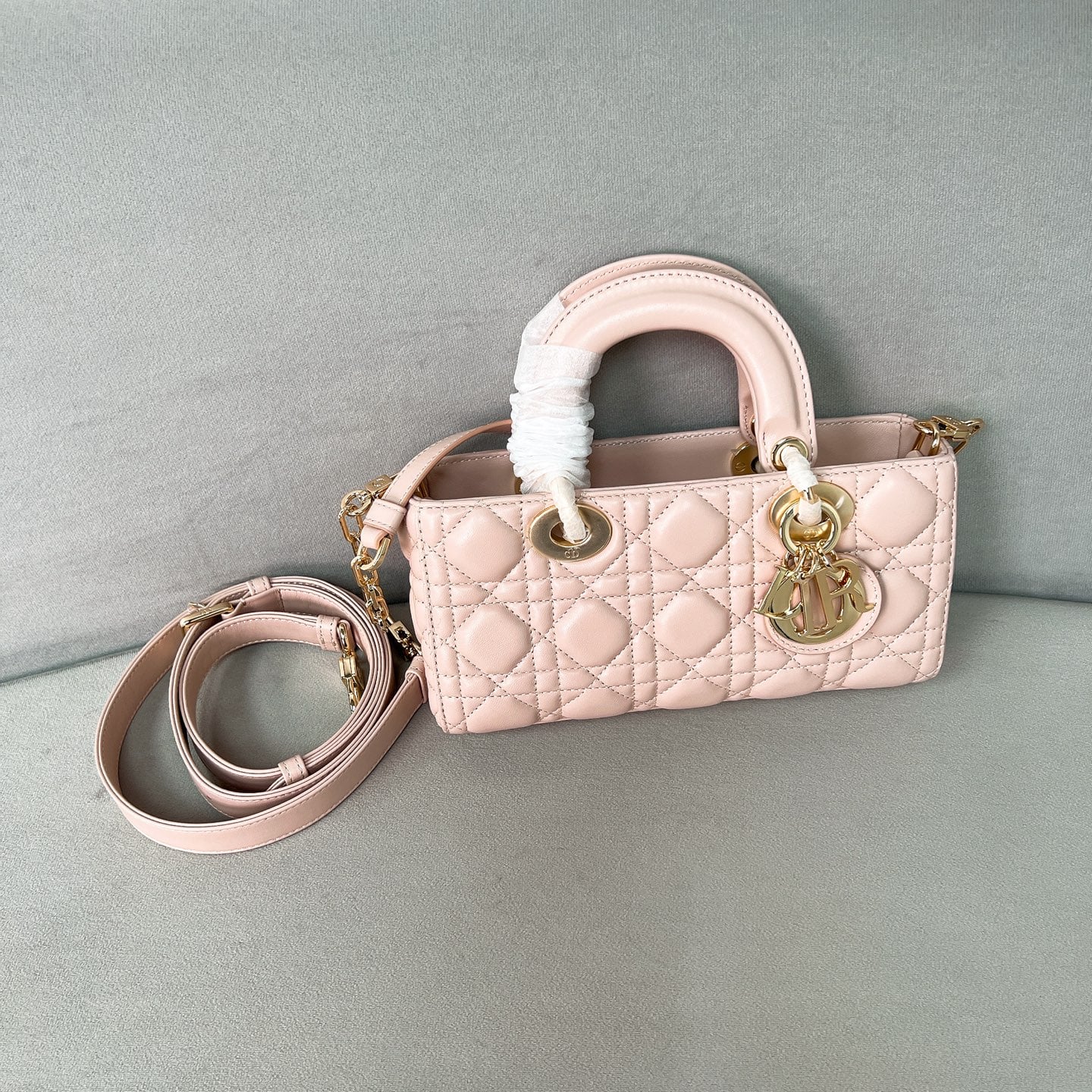 Lady Dior - 22x12x6см - E4AE56 Dior M0613