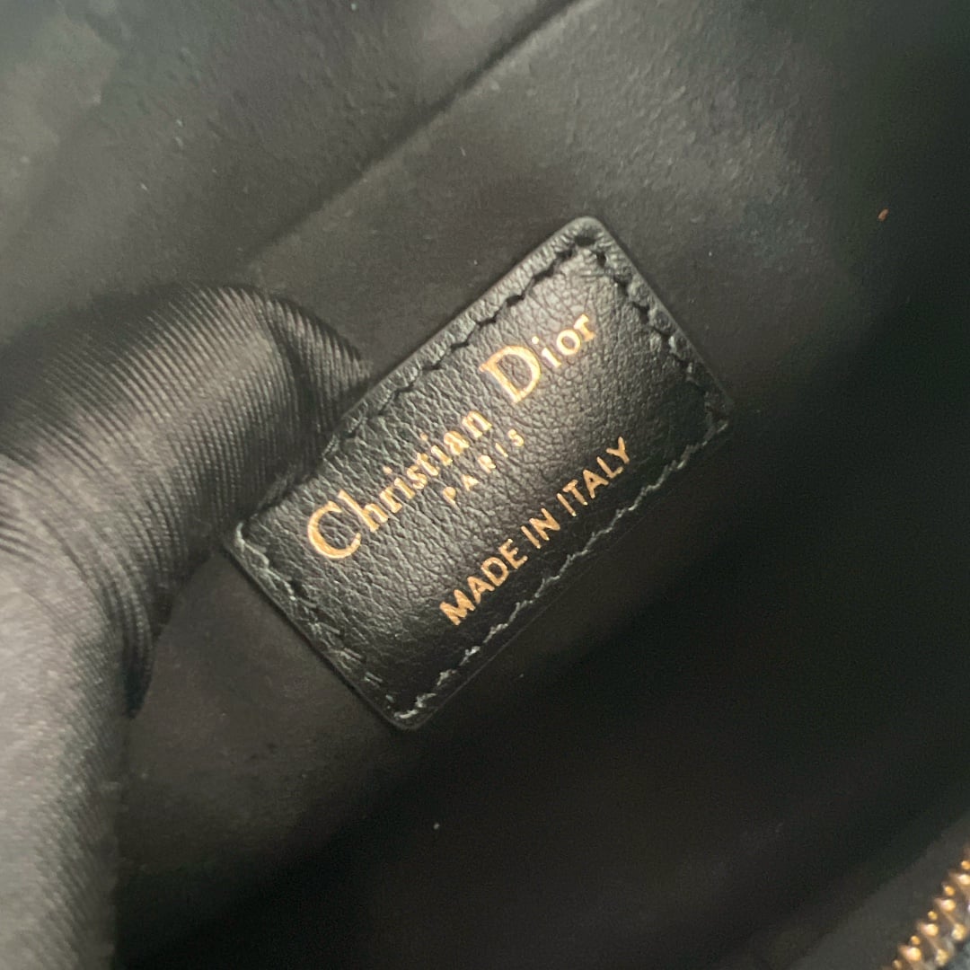 Caro - 19x13x4.5см Dior M3352