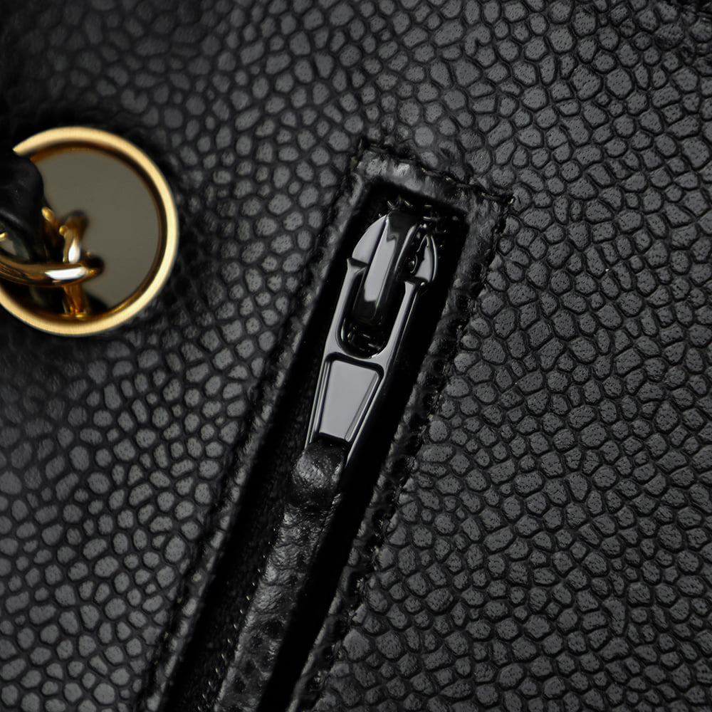 Classic Flap - черный, золотистая фурнитура - 14.5x23x6см Chanel Classic Flap