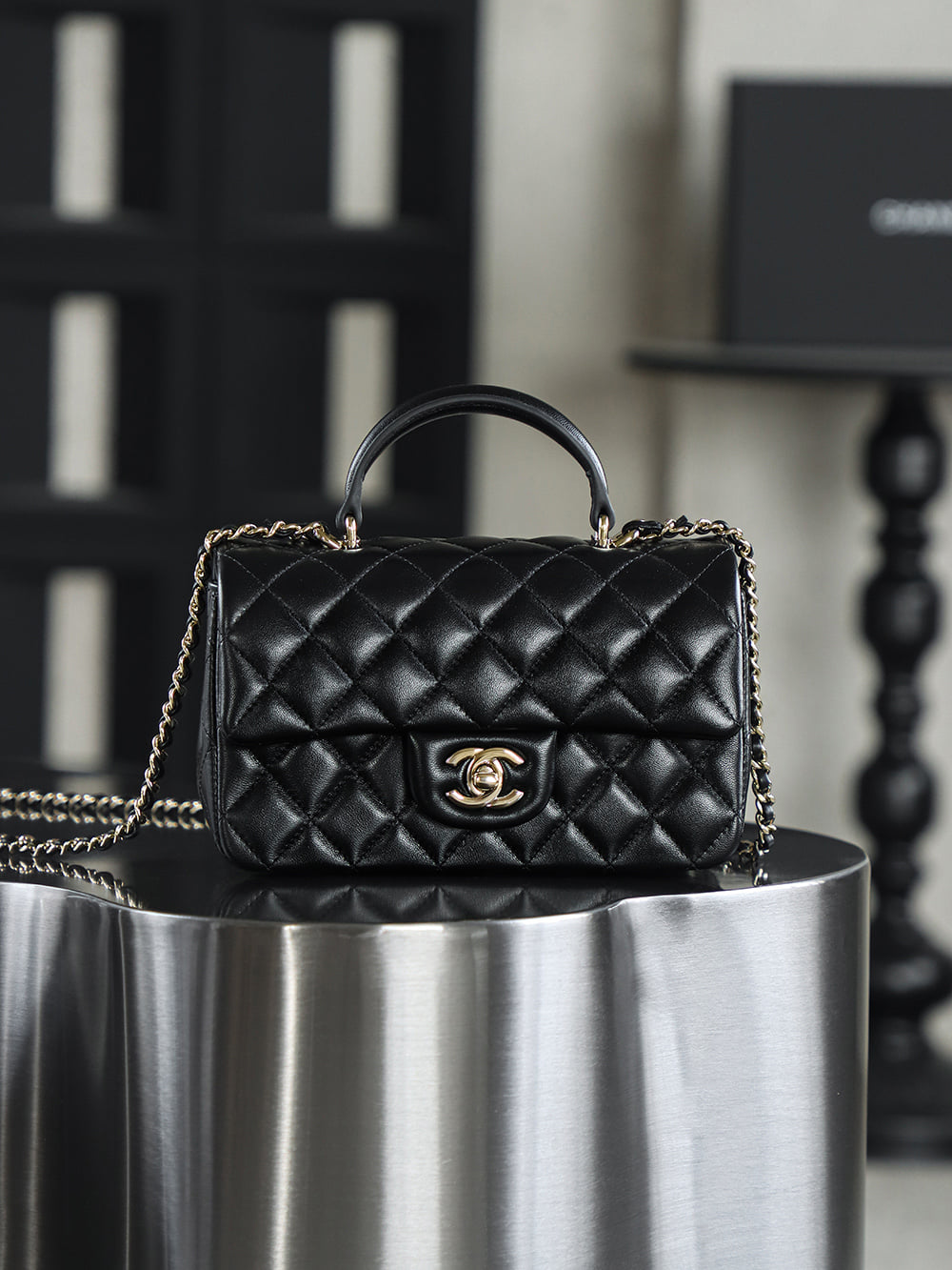 Classic Flap - 12x20x6см - 5B8712 Chanel Classic Flap