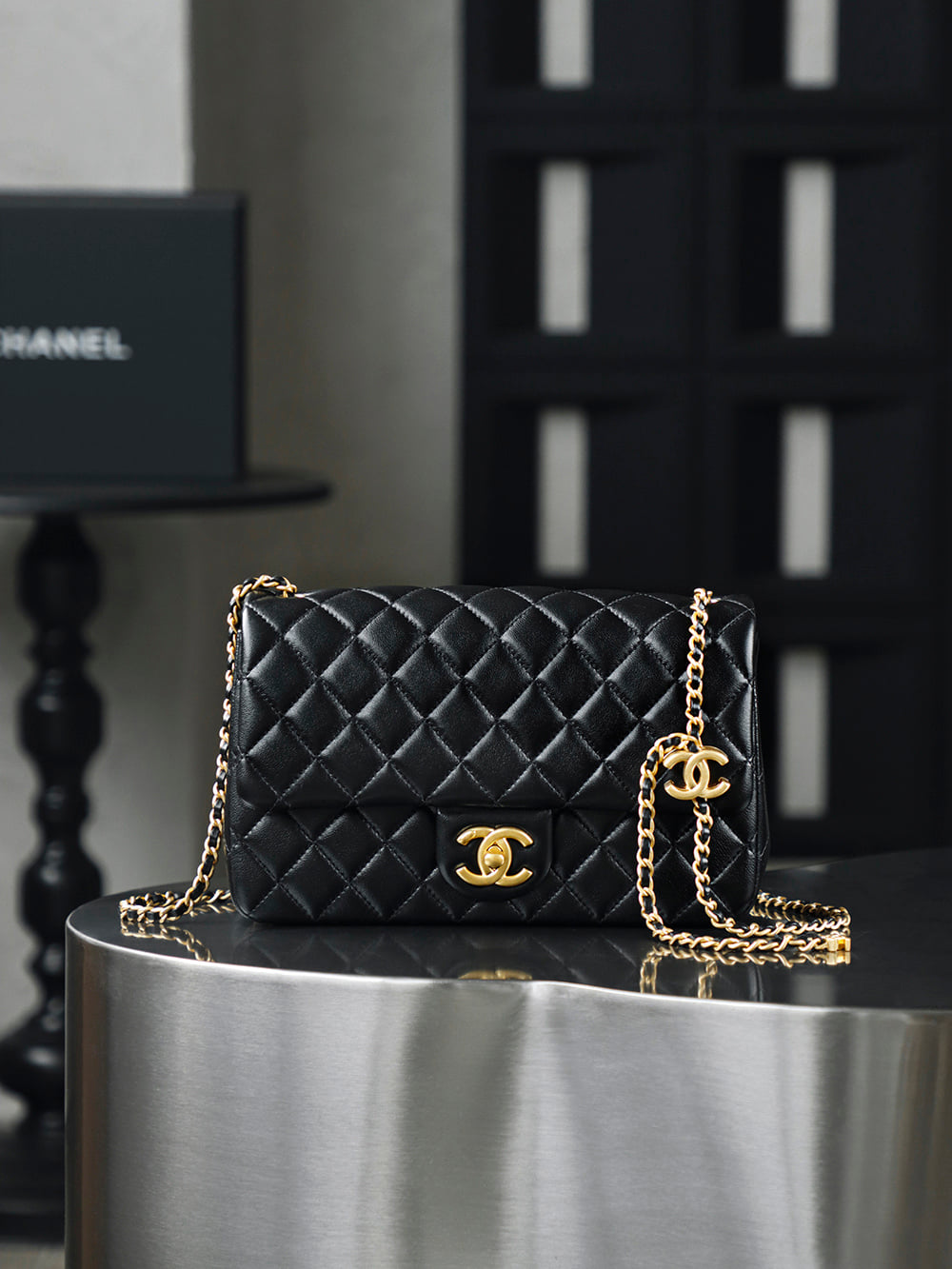 Classic Flap - 14.5x23x7см Chanel Classic Flap