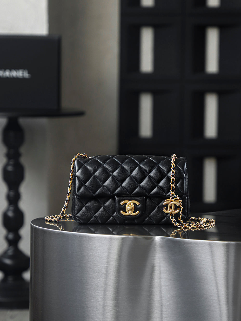 Classic Flap - 18x20x7см - 073842 Chanel Classic Flap