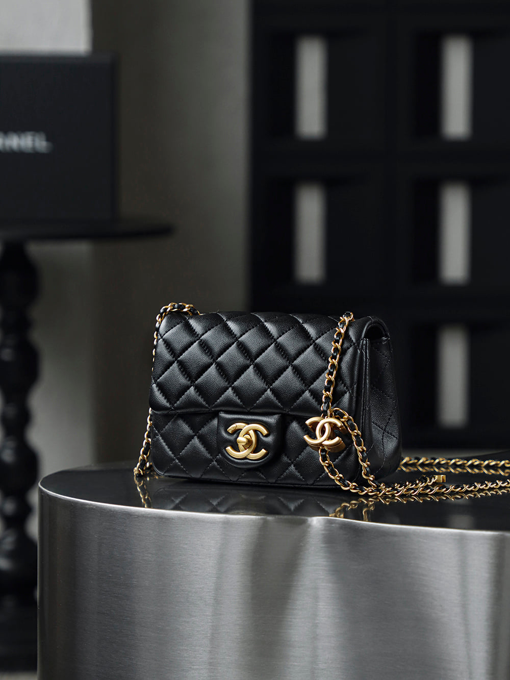 Square Mini - 18x13x7см - 63A715 Chanel Square Mini