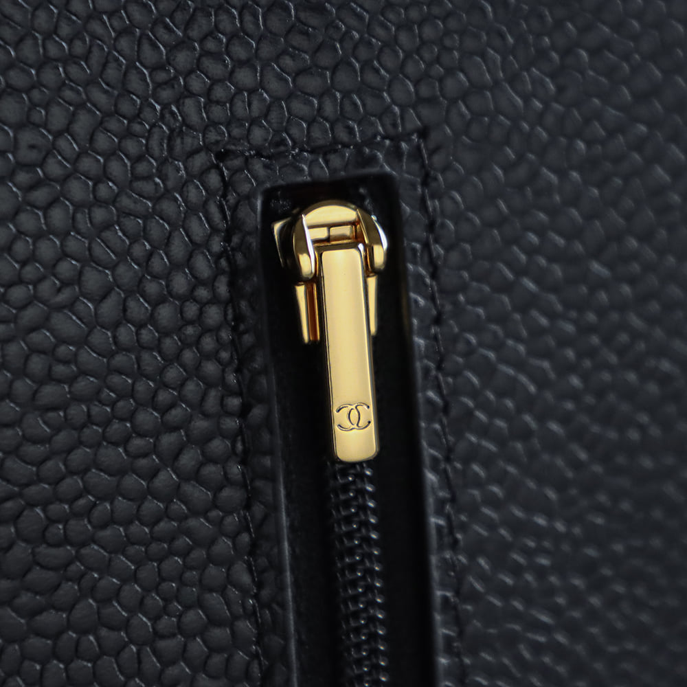Classic Flap - 12.3x19.2x3.5см - 40B625 Chanel Classic Flap
