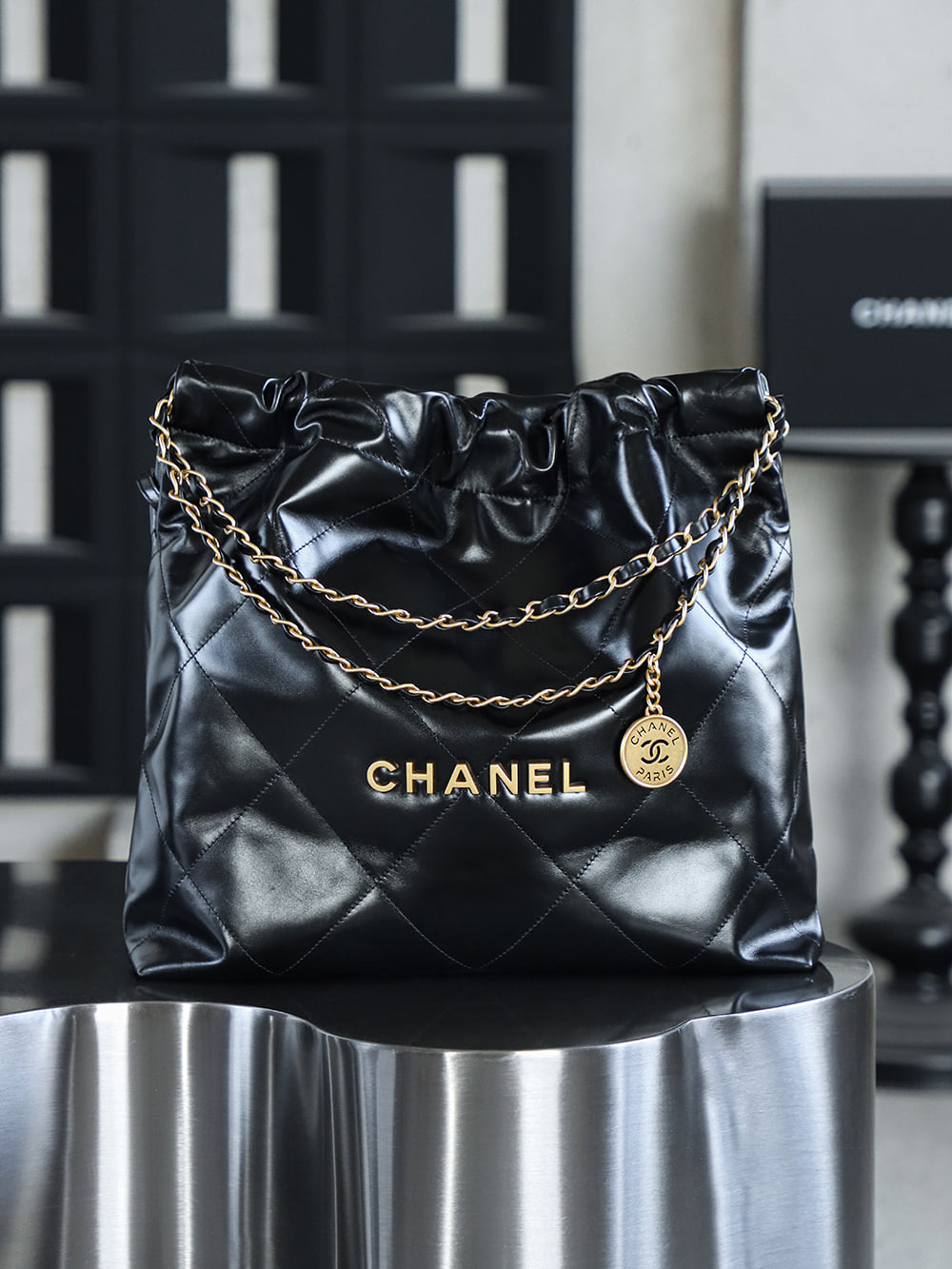 22 Bag - 39x42x8см - 8B7052 Chanel 22 Bag
