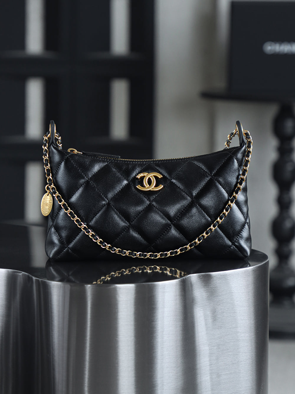 Hobo - 17x26x8.5см Chanel Hobo