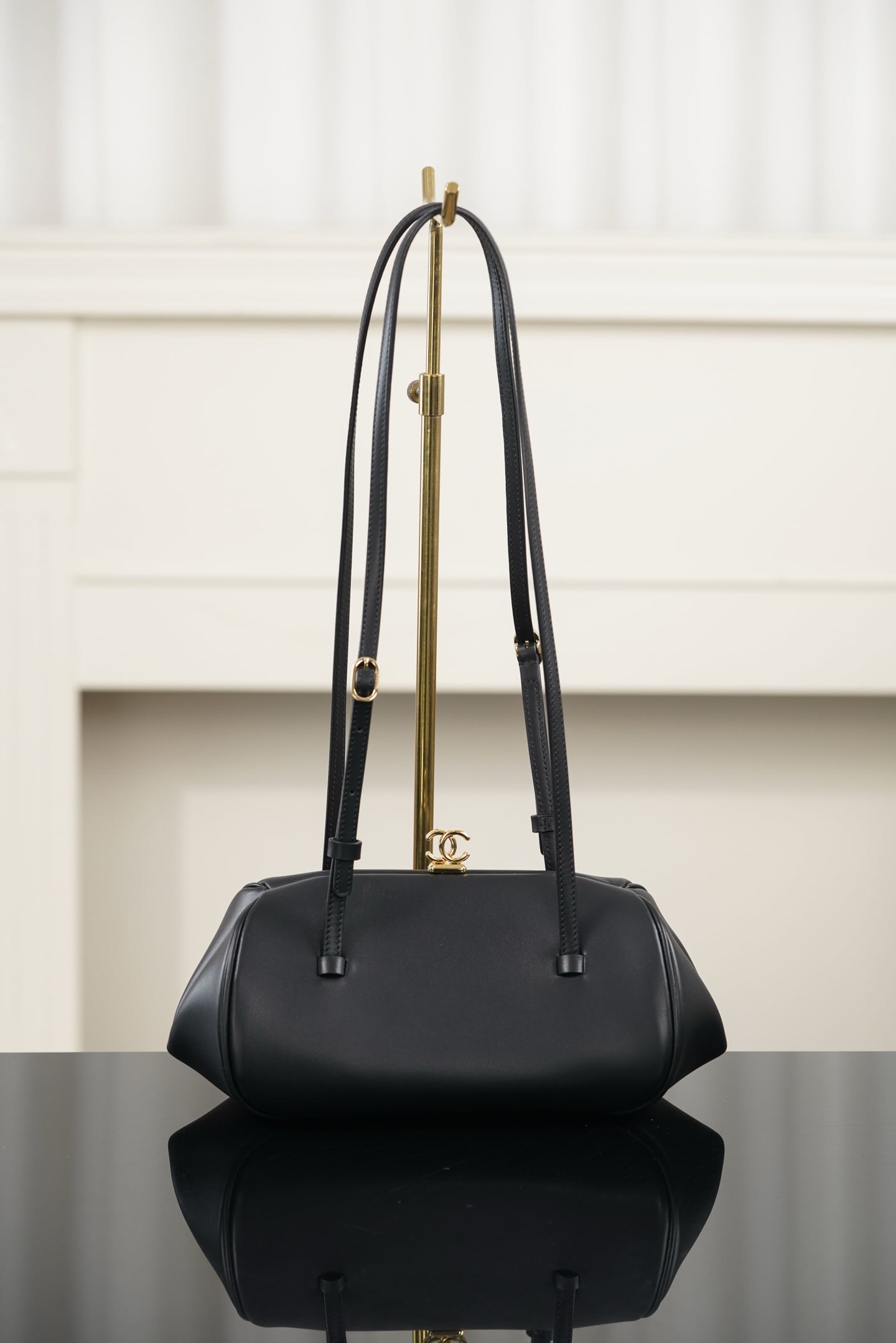 26A Bag - черный, золотистая фурнитура - 29.5x13x20см Chanel 26A Bag