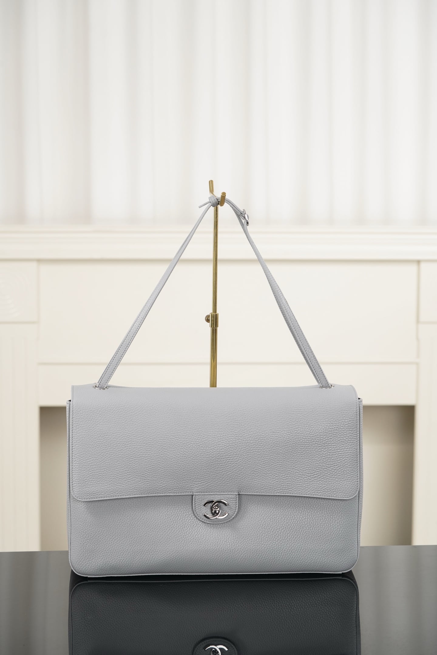 Classic Flap - серый - 26x38.5x11см - 5965CA Chanel 26S Classic Flap
