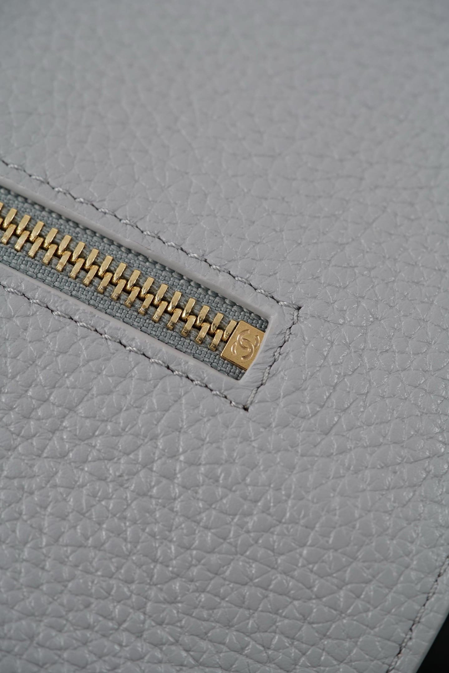 Classic Flap - серый - 26x38.5x11см - 7F98E4 Chanel 26S Classic Flap