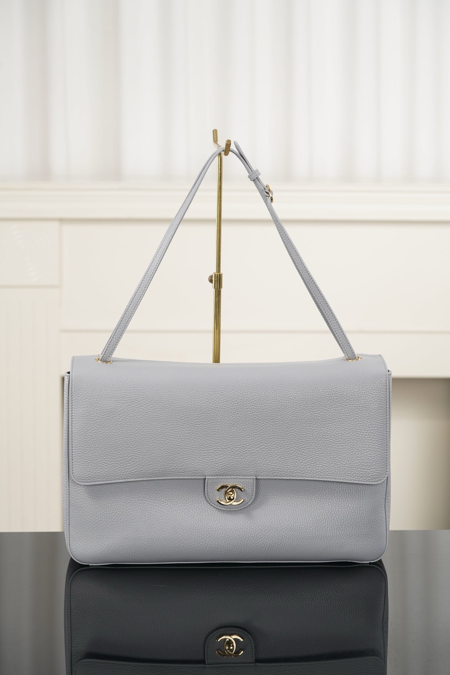 Classic Flap - серый - 26x38.5x11см - 7F98E4 Chanel 26S Classic Flap