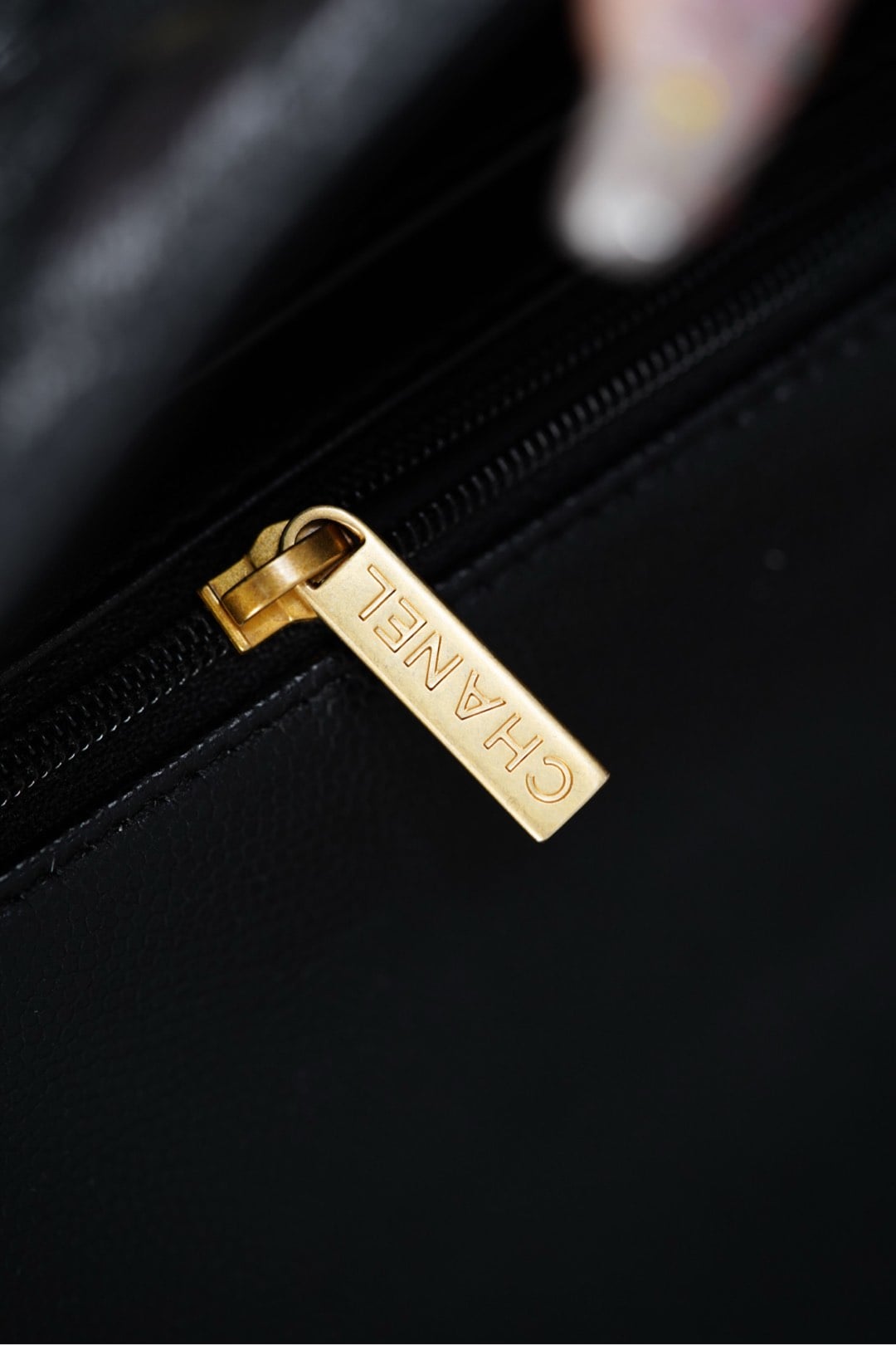 Classic Flap - черный - 12x19.5x6.5см - E853BF Chanel 25B Classic Flap