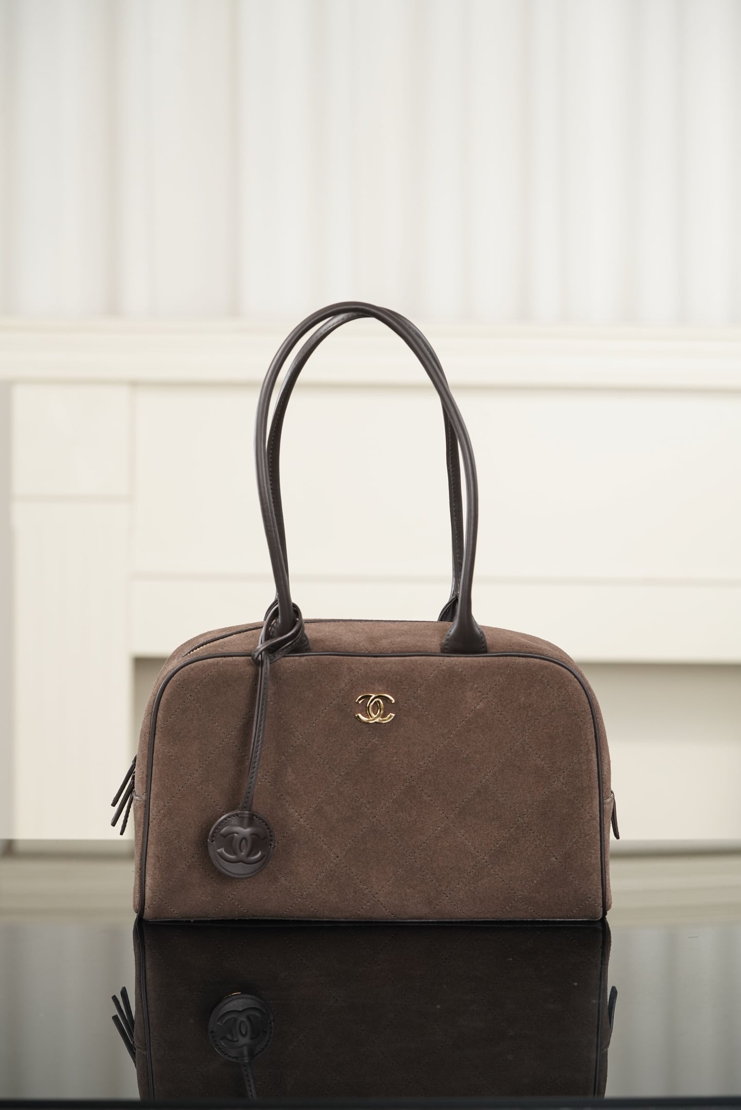 Bowling Bag - коричневый - 30x9.5x17см Chanel 26S Bowling Bag