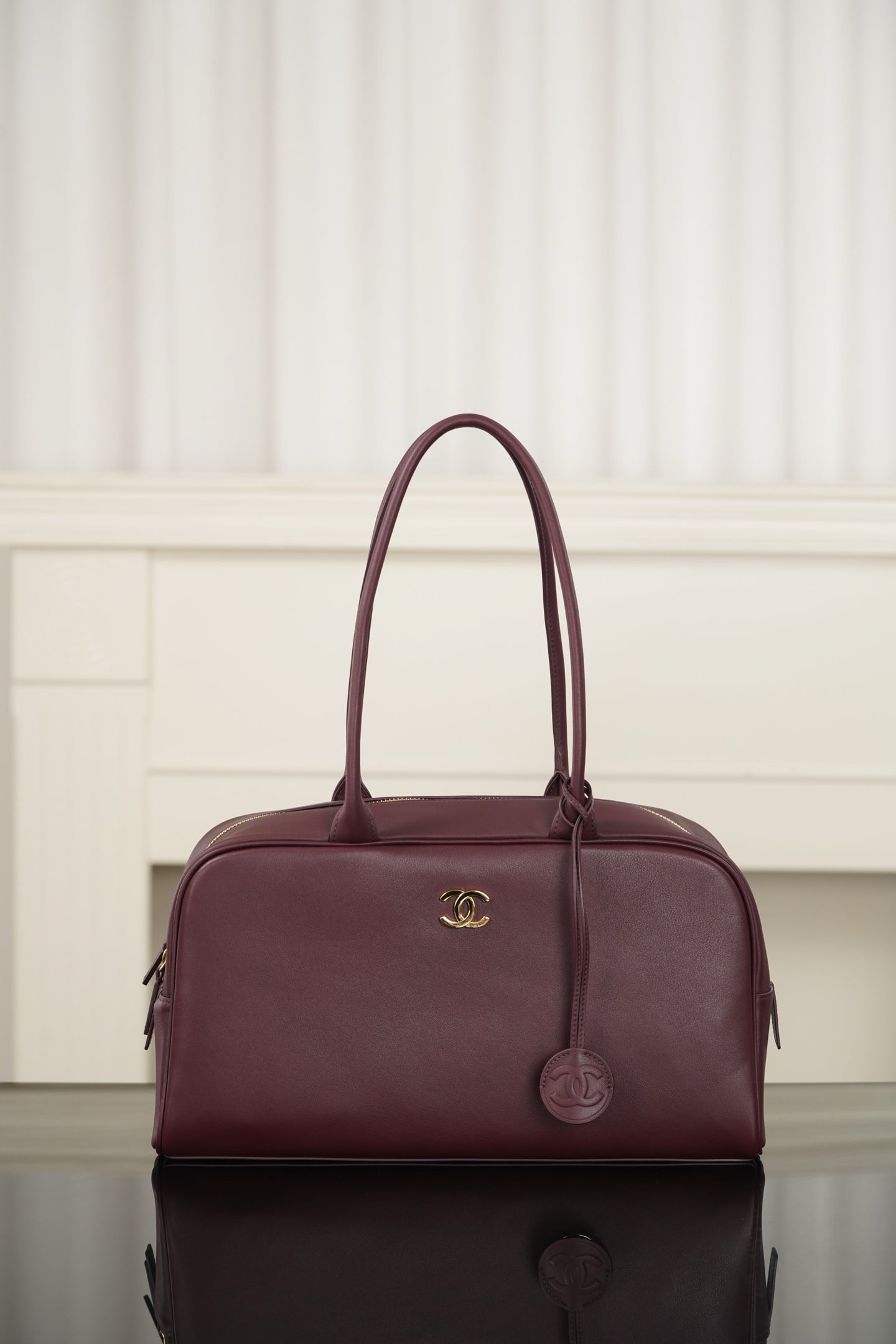 Bowling Bag - бордовый - 19x35.5x12.5см Chanel 26S Bowling Bag
