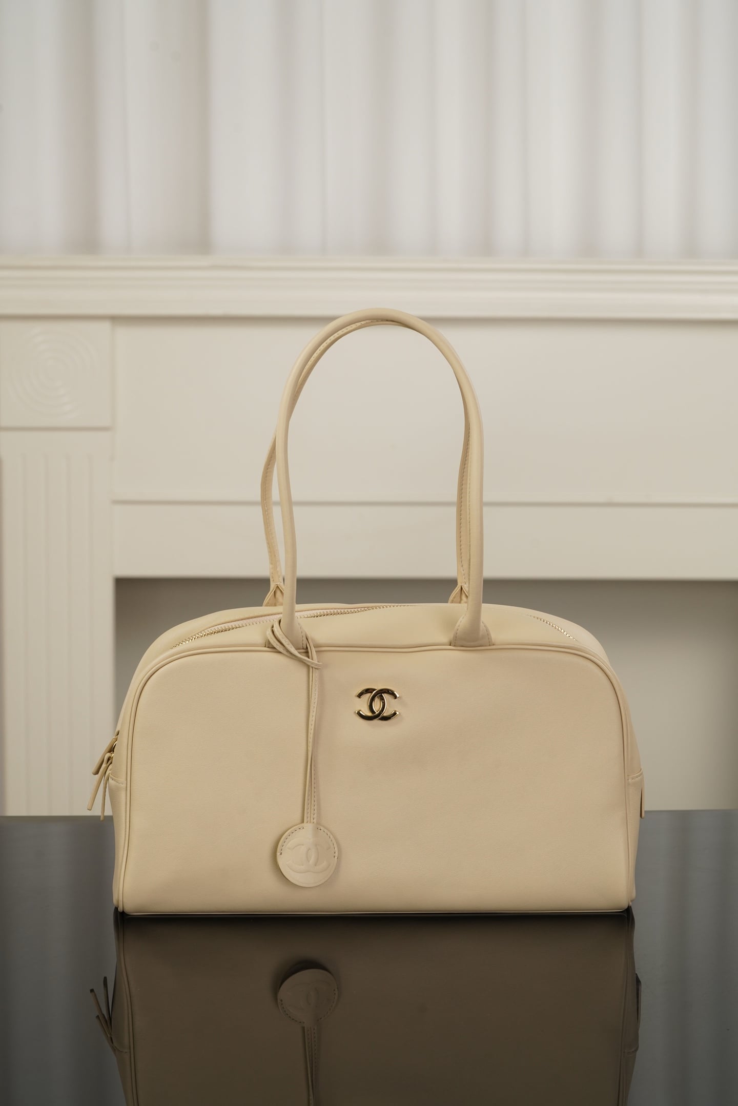 Bowling Bag - 19x35.5x12.5см - 65F56F Chanel 26S Bowling Bag