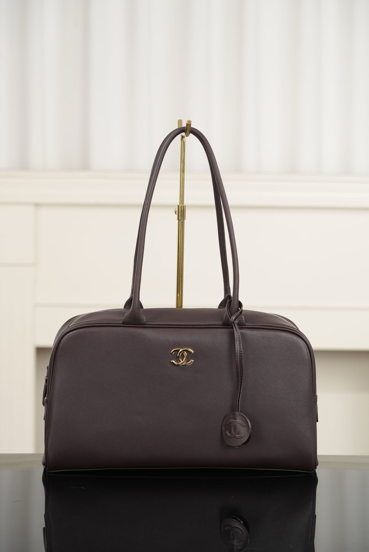 Bowling Bag - коричневый - 19x35.5x12.5см Chanel 26S Bowling Bag