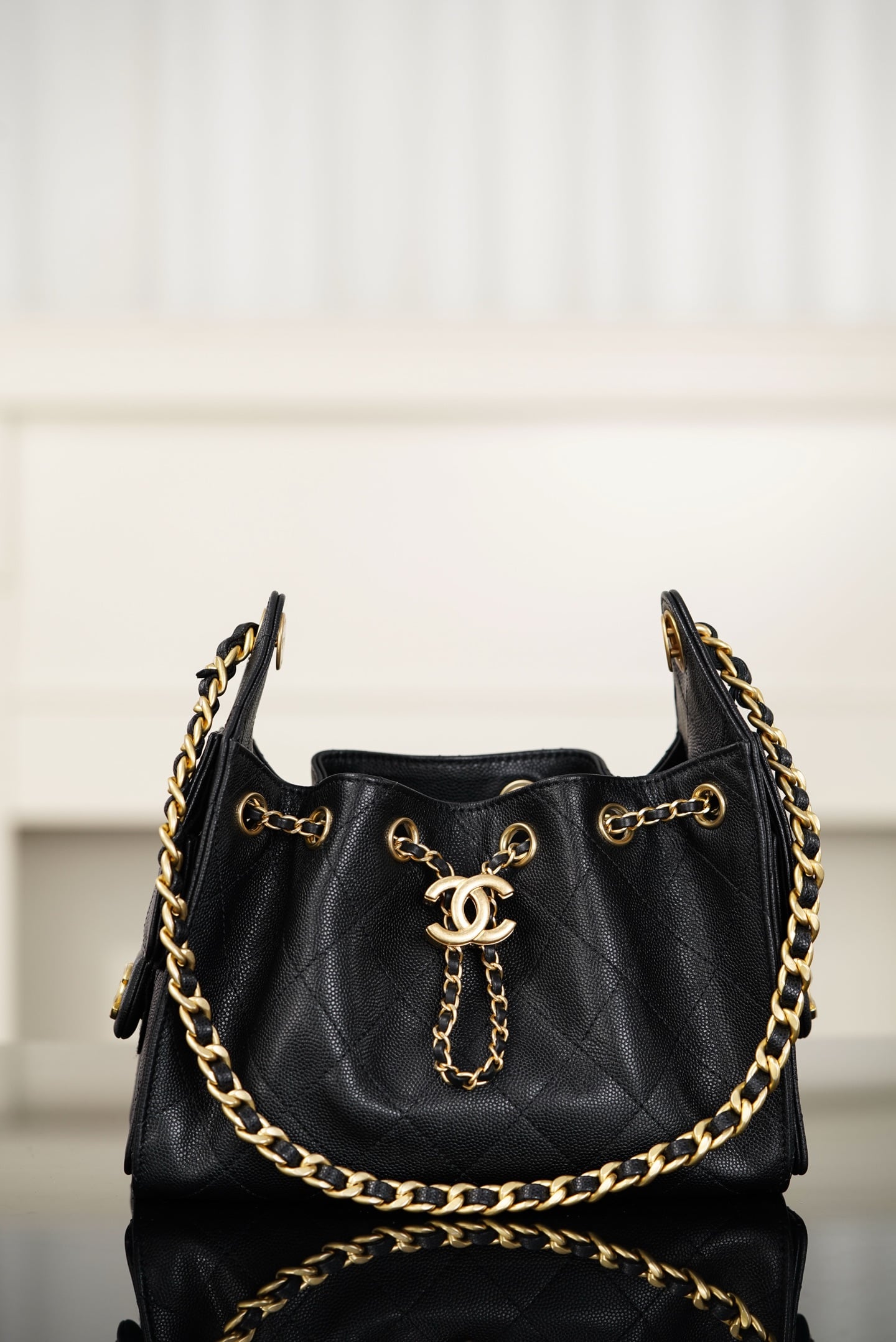 25 Bag - черный, золотистая фурнитура - 20x22x12.5см - 6C421E Chanel 26C 25 Bag