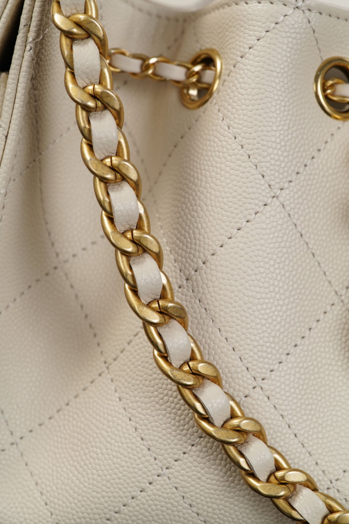 25 Bag - бежевый - 20x22x12.5см - A547B8 Chanel 26C 25 Bag
