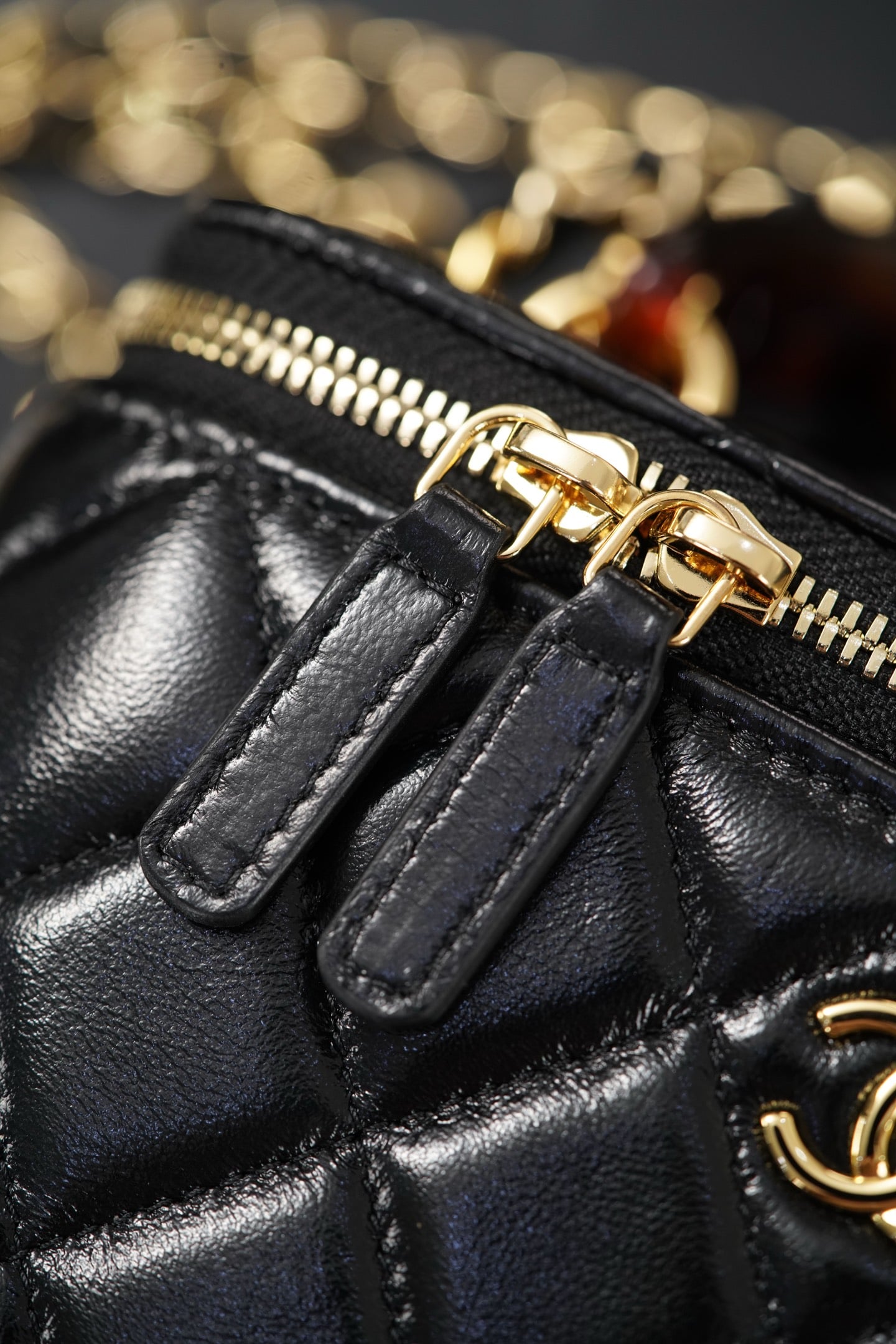 Bag - черный, золотистая фурнитура - 9.5x17x8см - 353246 Chanel 26S Bag