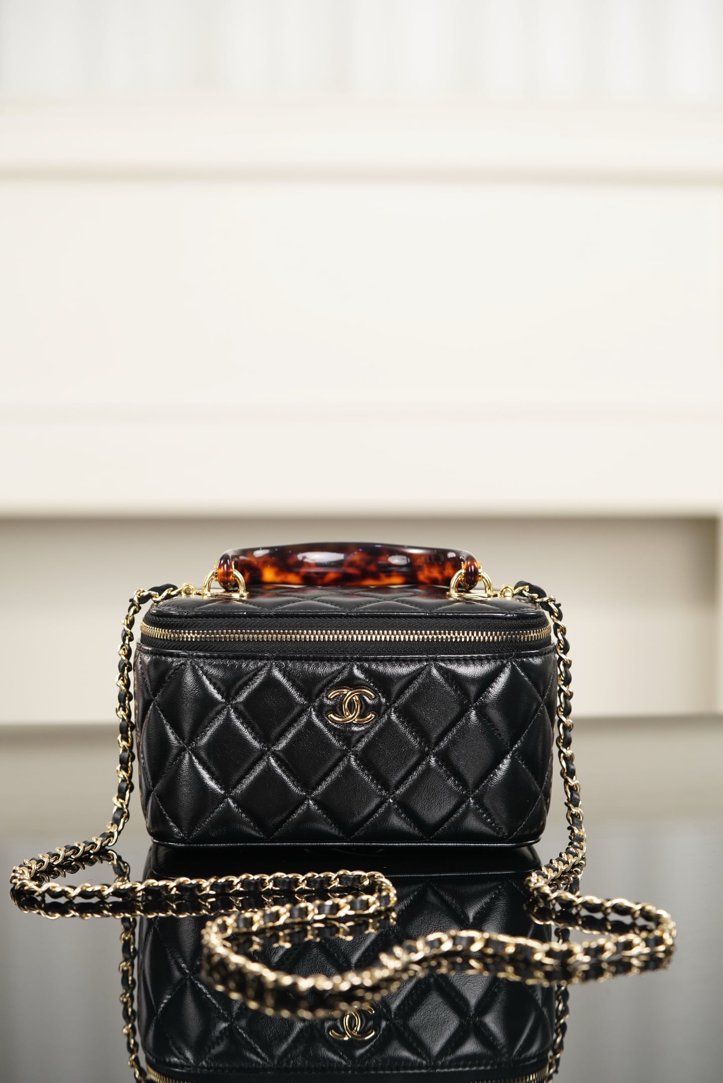 Bag - черный, золотистая фурнитура - 9.5x17x8см - 353246 Chanel 26S Bag