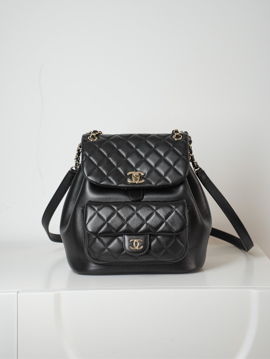 Duma - черный - 25x22x18см Chanel 24P Duma