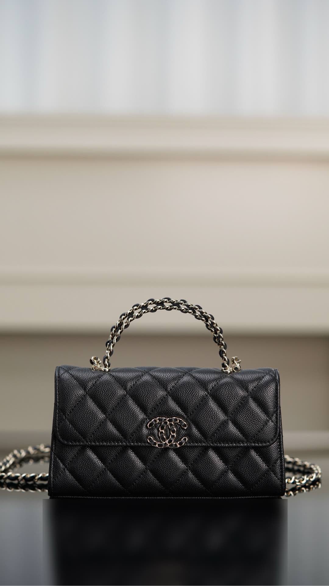 Kelly - черный, золотистая фурнитура - 18x10x4.5см Chanel 25S Kelly