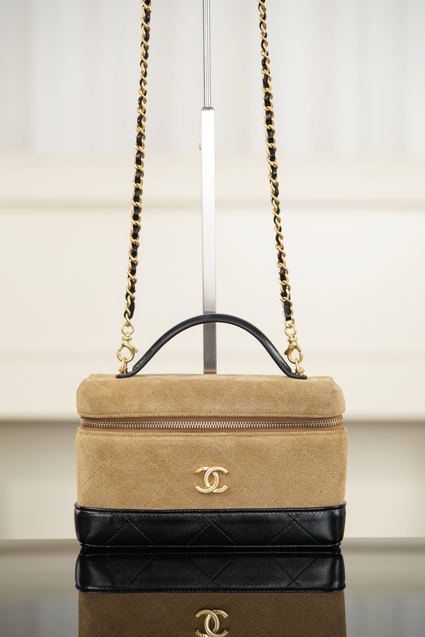 Vanity Case - черный - 17x19.5x5см - 2DADF5 Chanel 26S Vanity Case