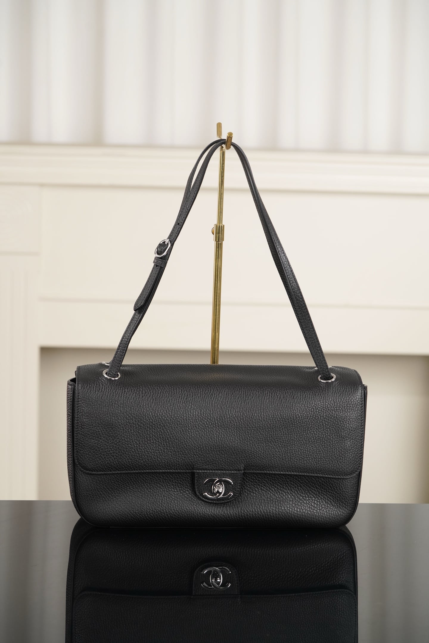 Classic Flap - черный, серебристая фурнитура - 19.5x32x10см - 010836 Chanel 26S Classic Flap