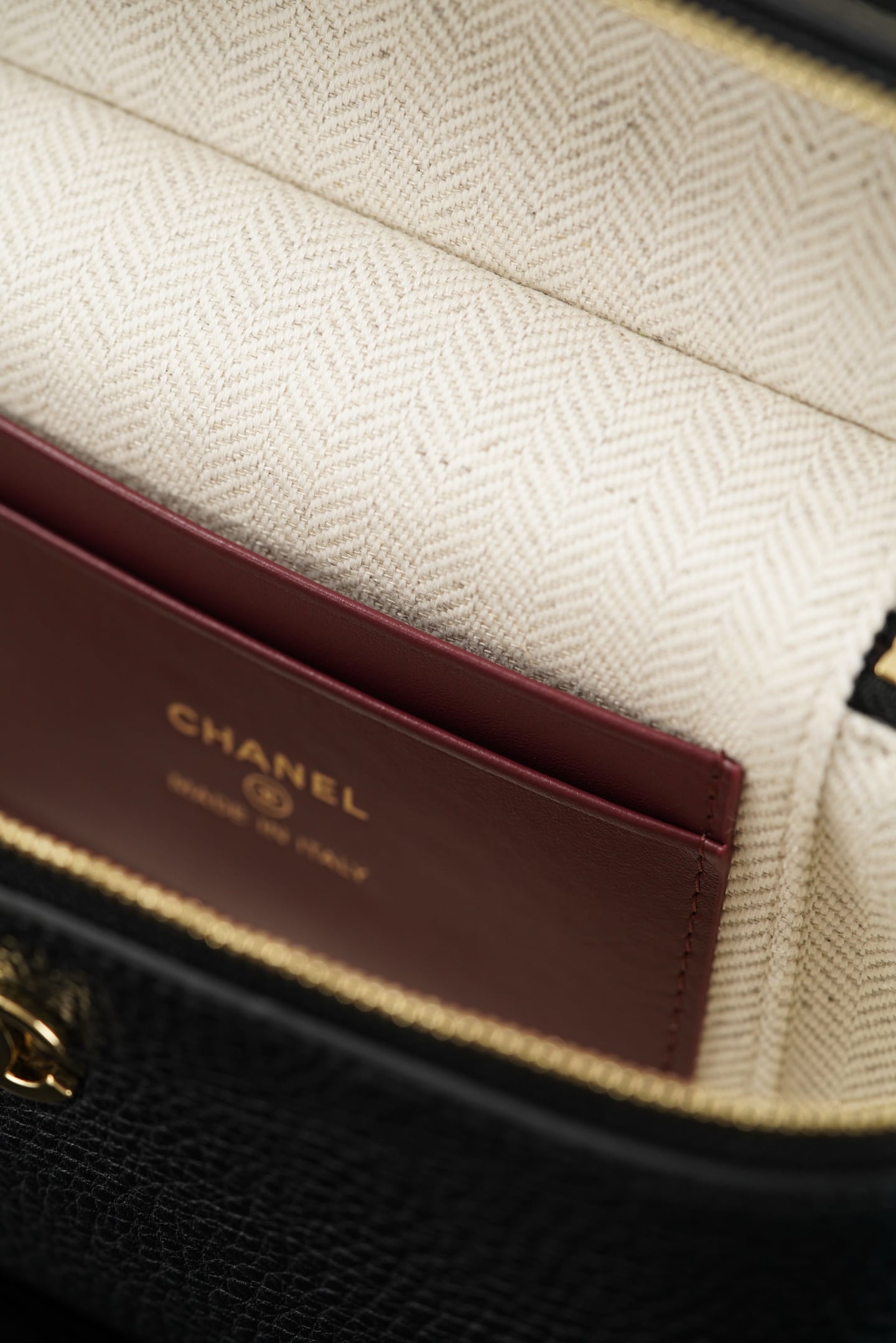 Vanity Case - черный, золотистая фурнитура - 19см - DE110E Chanel 26A Vanity Case
