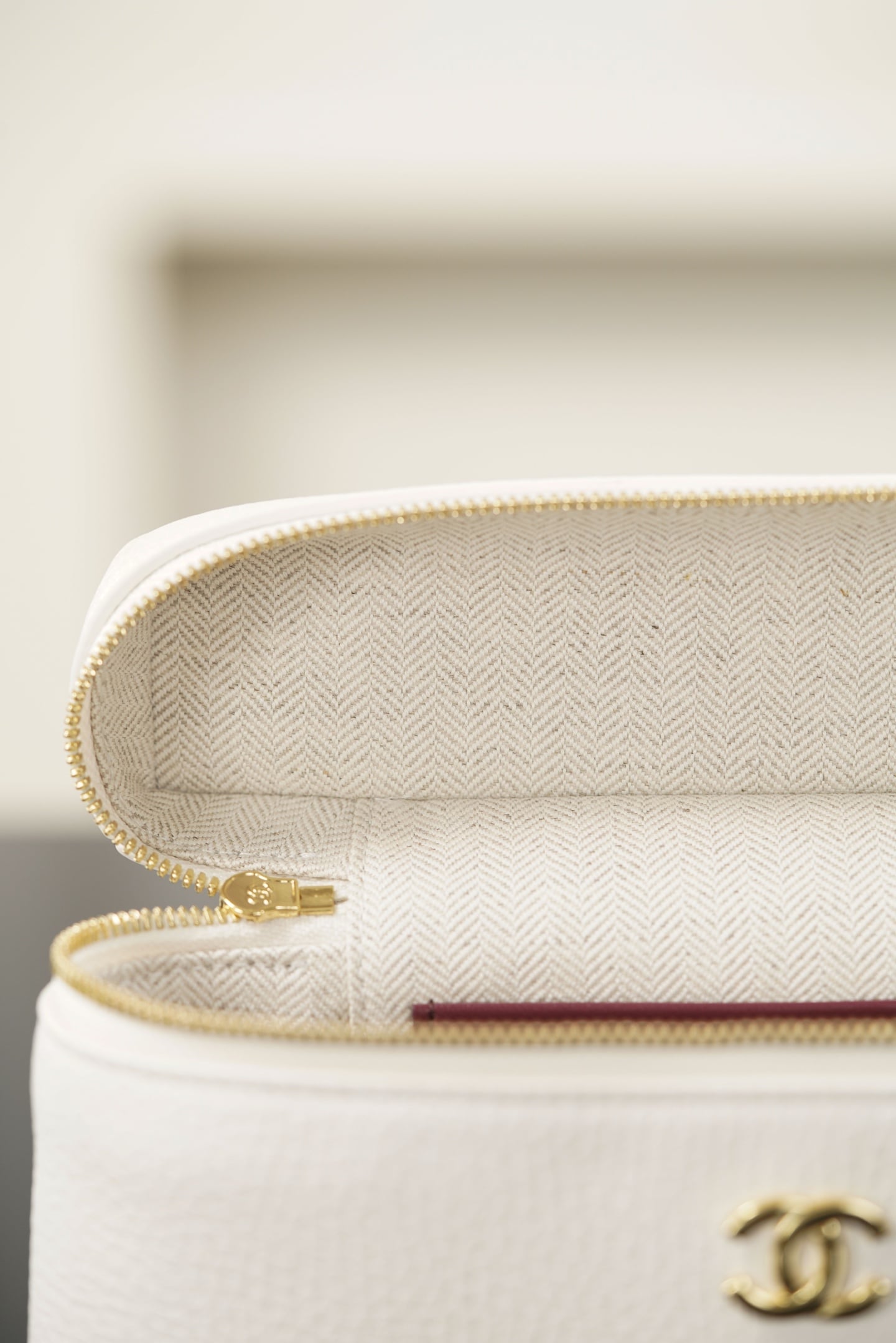Vanity Case - красный - 19см - 89C679 Chanel 26A Vanity Case
