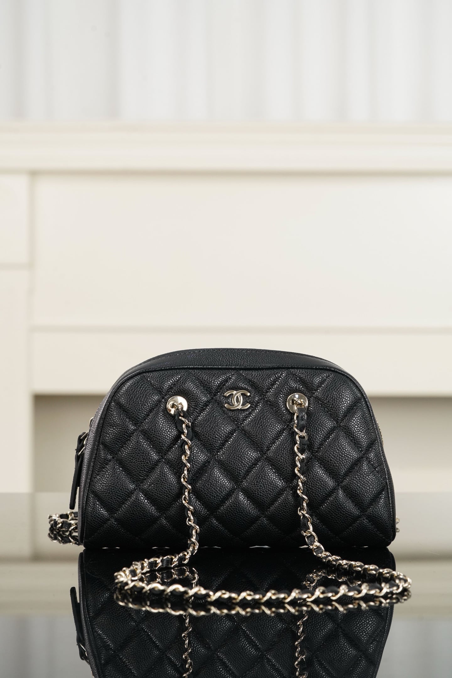 Bag - черный, золотистая фурнитура - 11.7x19.5x5.5см Chanel 26P Bag