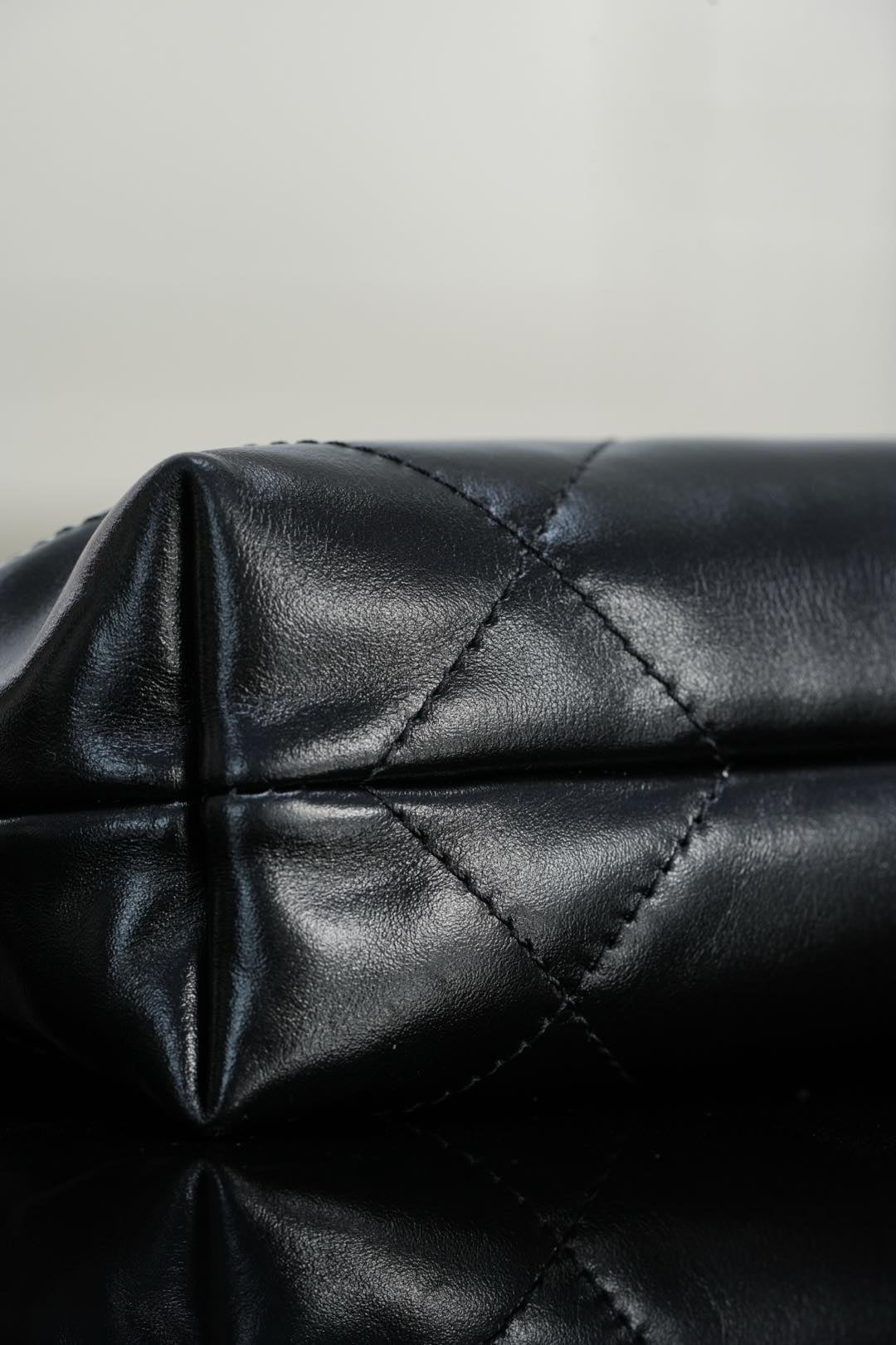 22 Bag - черный, серебристая фурнитура - 19x20x6см - B3A591 Chanel 25A 22 Bag