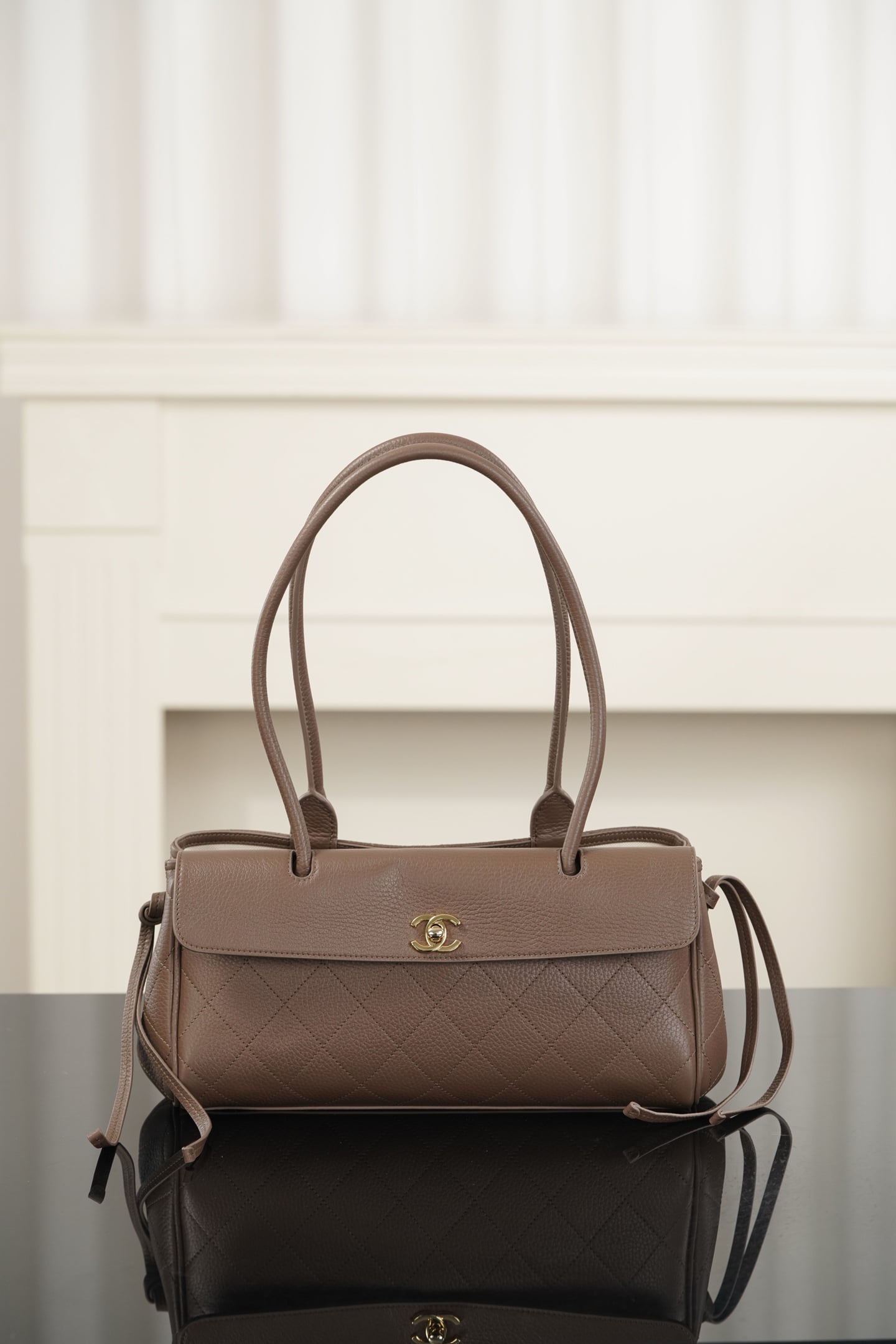 Baguette - коричневый - 15x30.5x11.5см Chanel 26S Baguette