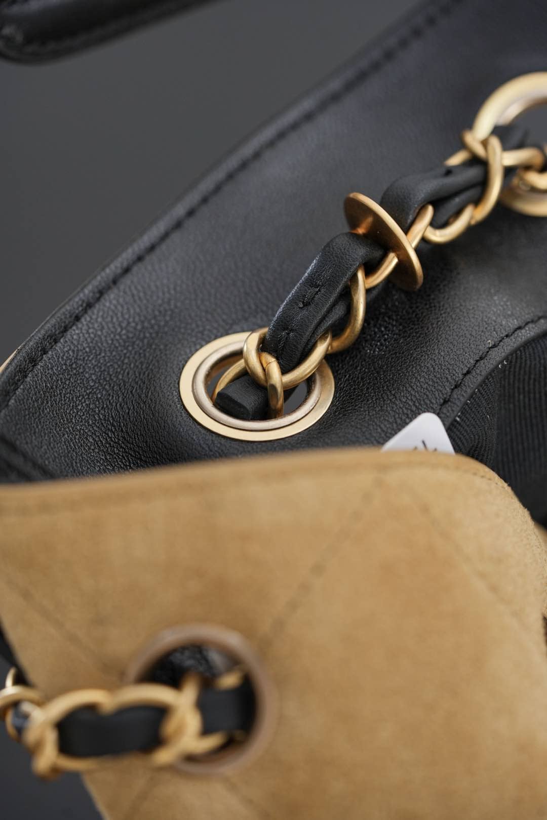 Bucket Bag - бежевый - 33x29x11см Chanel 25A Bucket Bag