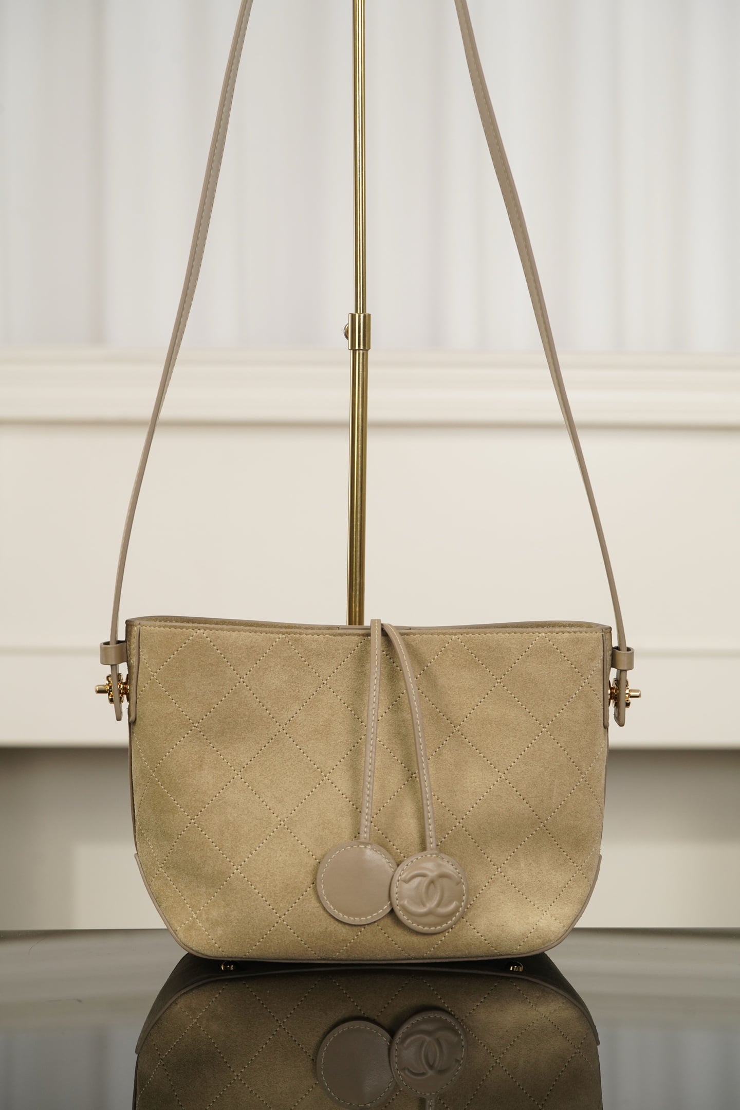 Bucket Bag - бежевый - 26x11x19см Chanel 26P Bucket Bag