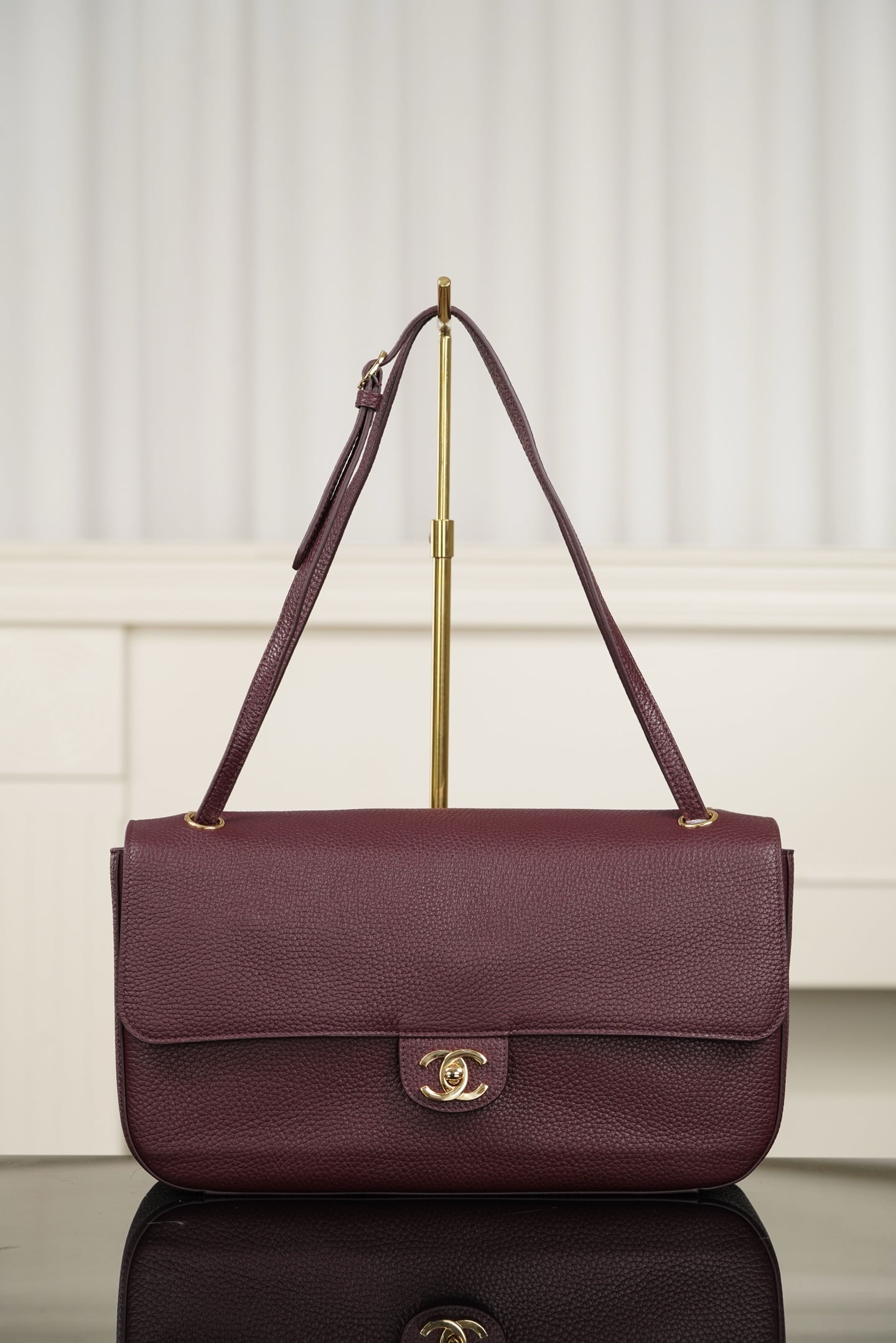 Classic Flap - бордовый - 19.5x32x10см - 57A98E Chanel 26S Classic Flap